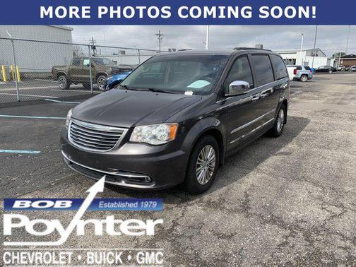 2015 Chrysler Town & Country Touring-L