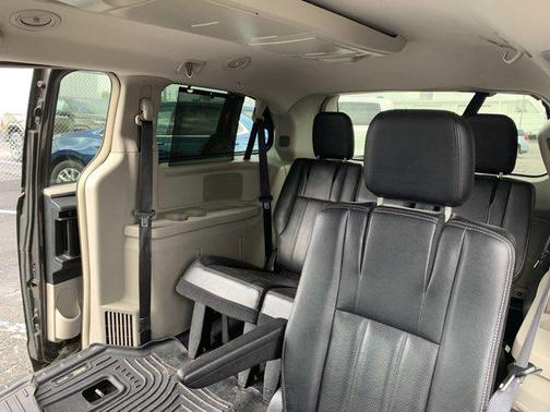 2015 Chrysler Town & Country Touring-L