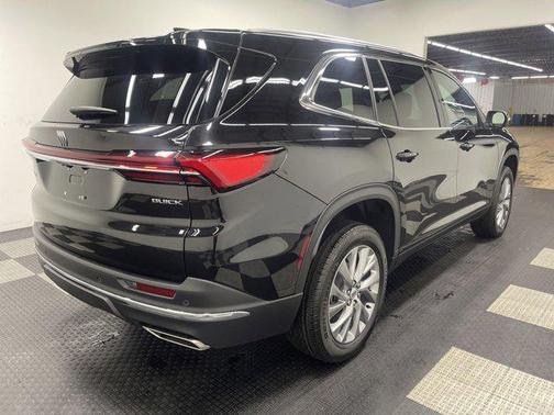 2025 Buick Enclave Preferred FWD