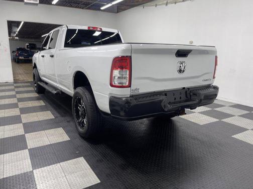 2022 RAM 2500 Tradesman Crew Cab 4x4 8' Box