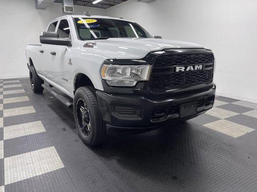 2022 RAM 2500 Tradesman Crew Cab 4x4 8' Box
