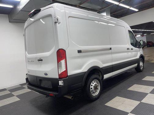 2022 Ford Transit-250 Base