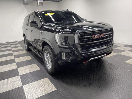 2023 GMC Yukon XL 4WD AT4