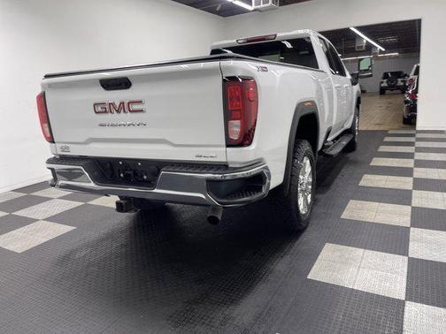 Summit White 2021 GMC Sierra 2500 SLE