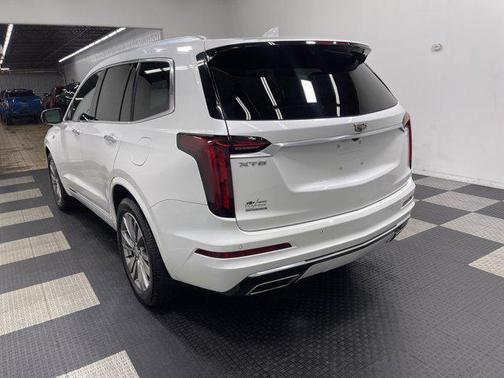 2021 Cadillac XT6 Premium Luxury FWD
