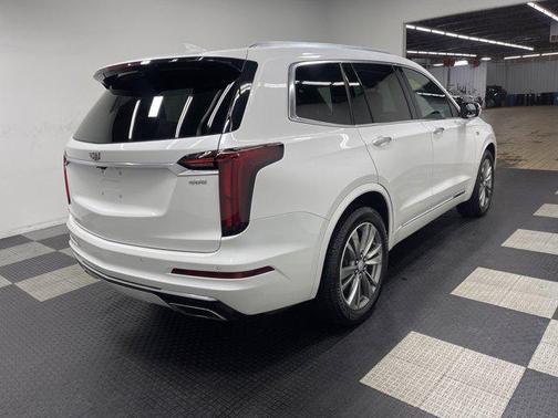 2021 Cadillac XT6 Premium Luxury FWD