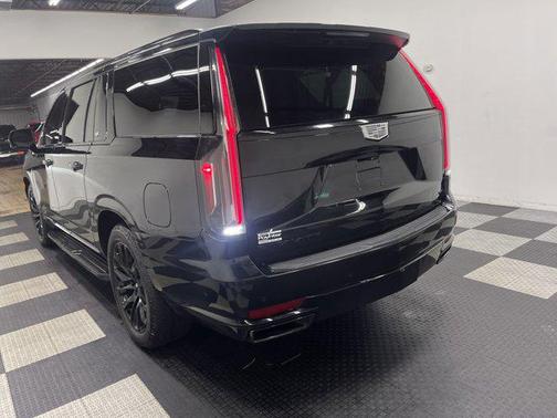 2022 Cadillac Escalade ESV Sport Platinum