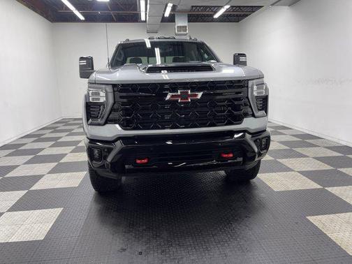 2026 Chevrolet Silverado 2500 Crew Cab, Standard Bed, XR2, 4WD