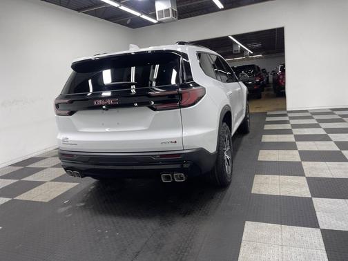 2026 GMC Acadia AT4 AWD