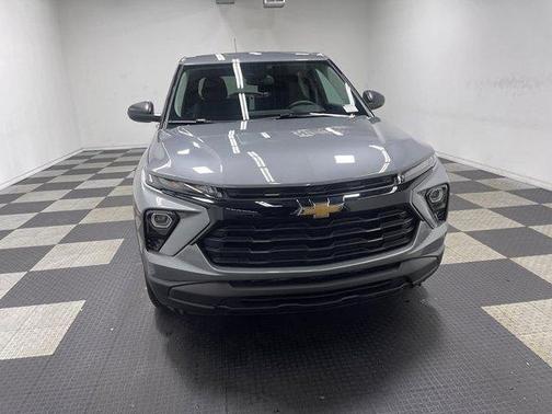 Sterling Gray Metallic 2026 Chevrolet Trailblazer LS