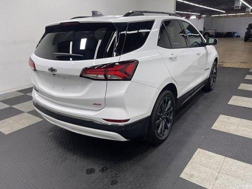 Summit White 2022 Chevrolet Equinox FWD RS