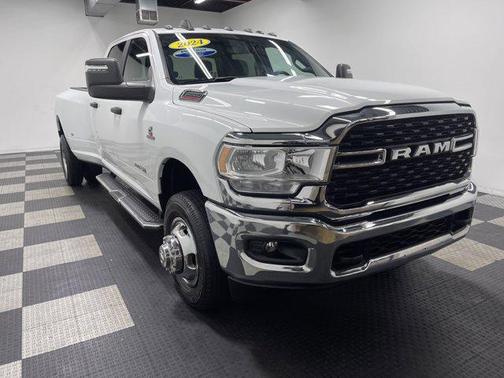 2024 RAM 3500 Big Horn Crew Cab 4x4 8' Box