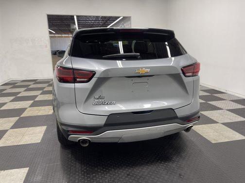 Sterling Gray Metallic 2025 Chevrolet Blazer 2LT