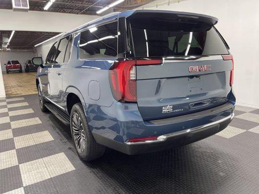 2025 GMC Yukon XL 4WD Elevation