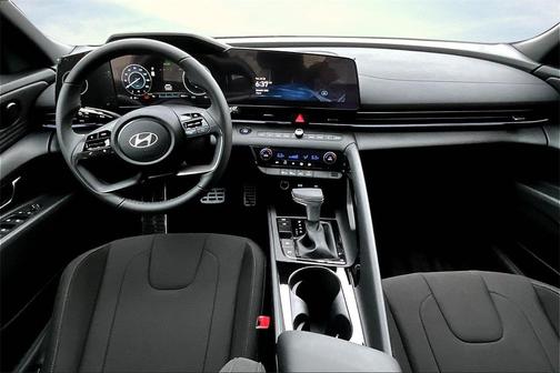 2025 Hyundai ELANTRA HEV SEL Sport