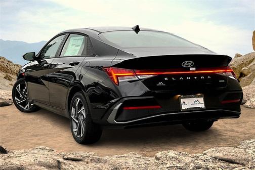 2025 Hyundai ELANTRA HEV SEL Sport