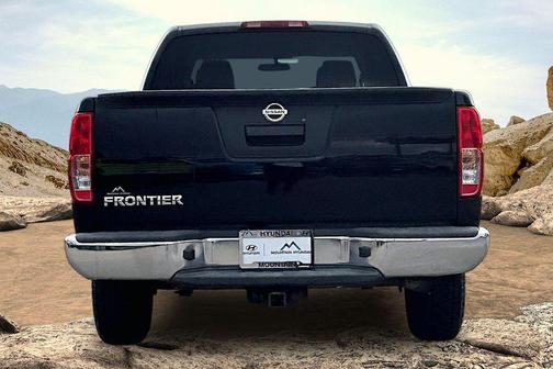 Super Black 2015 Nissan Frontier S