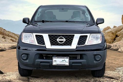 Super Black 2015 Nissan Frontier S