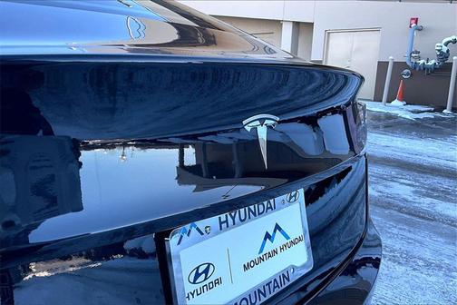 2019 Tesla Model 3 Mid Range