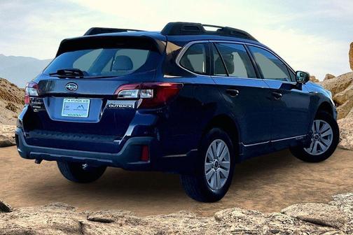 Dark Blue 2018 Subaru Outback 2.5i