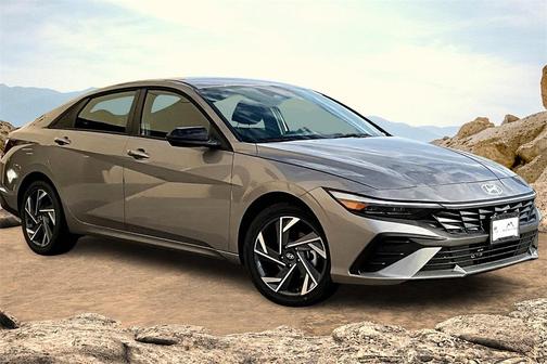2025 Hyundai ELANTRA HEV SEL Sport