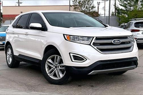 White Platinum Clearcoat Metallic 2017 Ford Edge SEL