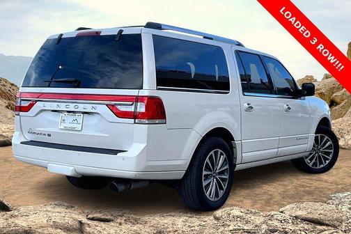 2017 Lincoln Navigator L Select