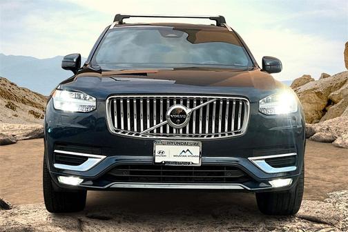 2024 Volvo XC90 B6 Ultimate Bright Theme 7-Seater