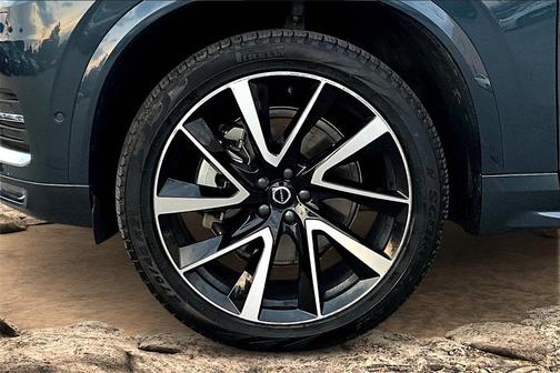 2024 Volvo XC90 B6 Ultimate Bright Theme 7-Seater