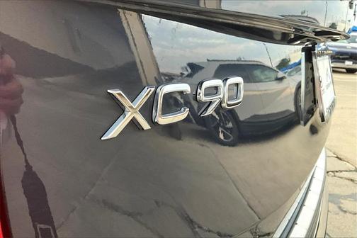 2024 Volvo XC90 B6 Ultimate Bright Theme 7-Seater