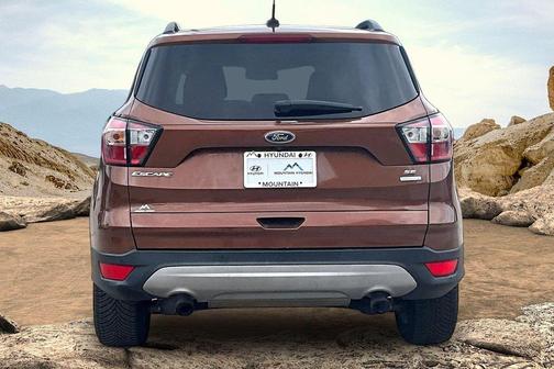 Canyon Ridge Metallic 2017 Ford Escape SE