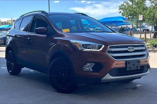 Canyon Ridge Metallic 2017 Ford Escape SE