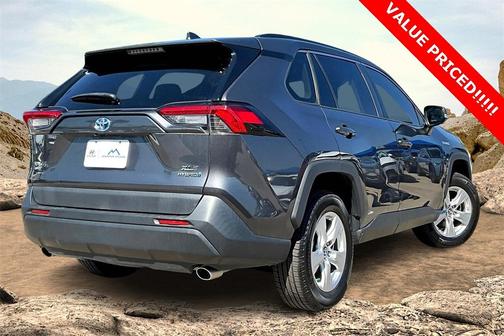 2019 Toyota RAV4 Hybrid XLE