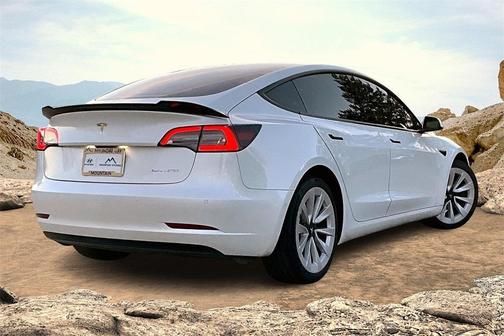 2021 Tesla Model 3 Long Range