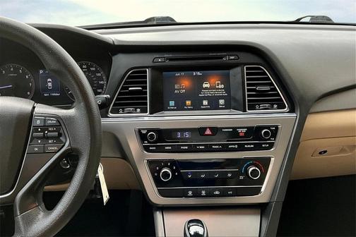 2016 Hyundai SONATA SE