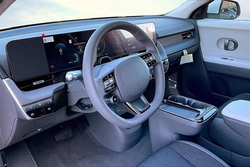 2026 Hyundai IONIQ 5 SE