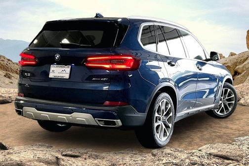 Blue Metallic 2021 BMW X5 xDrive40i