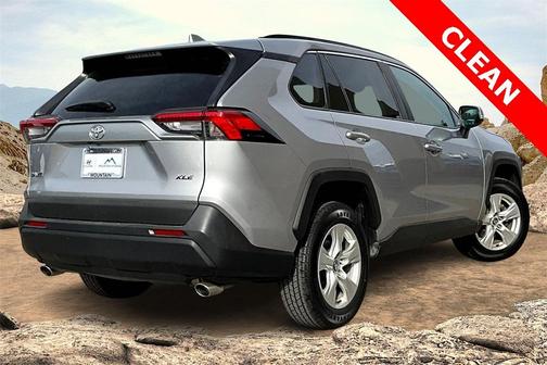 2020 Toyota RAV4 XLE