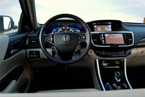2017 Honda Accord Hybrid Touring