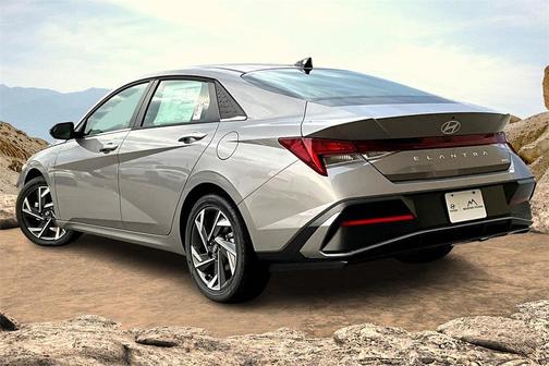 2025 Hyundai ELANTRA HEV Limited