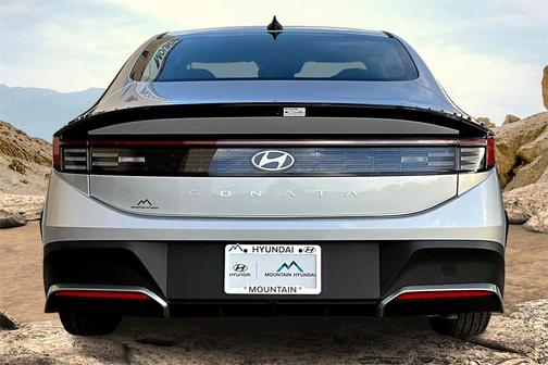 2025 Hyundai SONATA SE