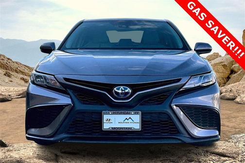 2021 Toyota Camry Hybrid SE