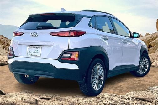 2020 Hyundai KONA SEL Plus