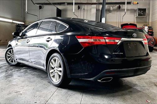 Attitude Black 2014 Toyota Avalon XLE