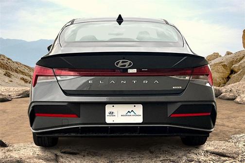 2025 Hyundai ELANTRA HEV SEL Sport