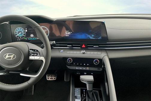 2025 Hyundai ELANTRA HEV SEL Sport