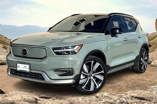 2022 Volvo XC40 Recharge Pure Electric P8 Twin Plus