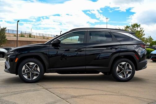 2025 Hyundai TUCSON Plug-In Hybrid SEL