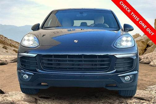 2018 Porsche Cayenne Base