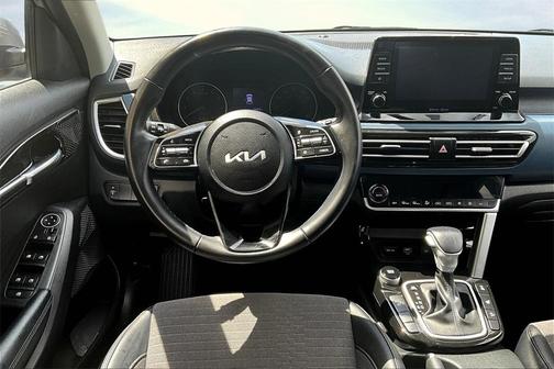2023 Kia Seltos S